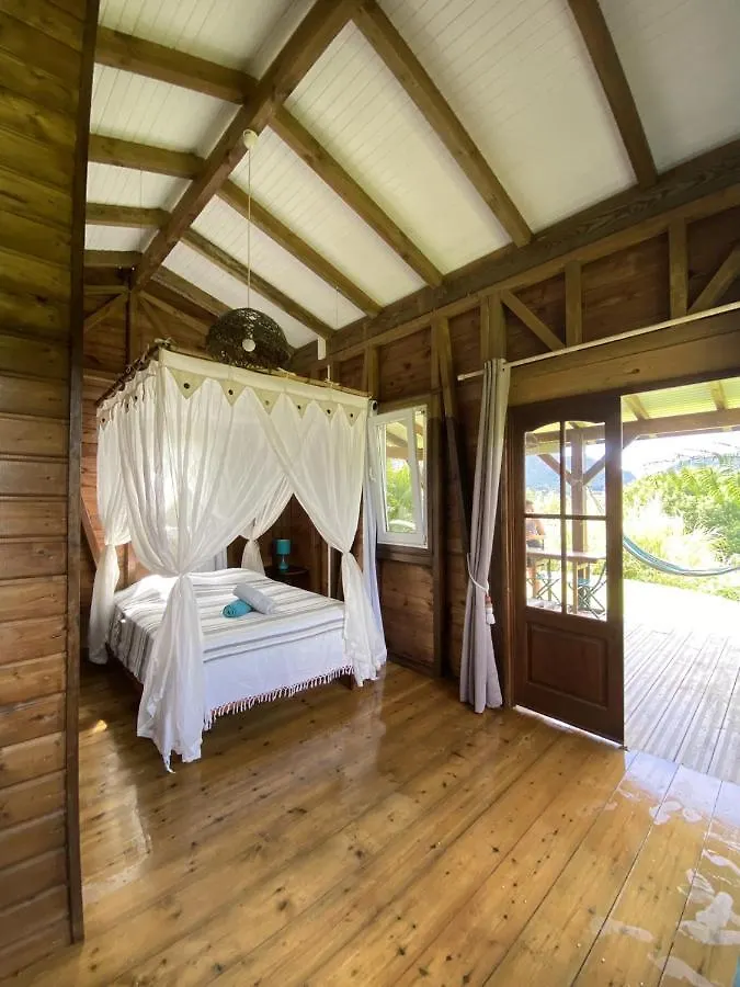 Bungalow A Flanc De Colline Le Morne-Rouge